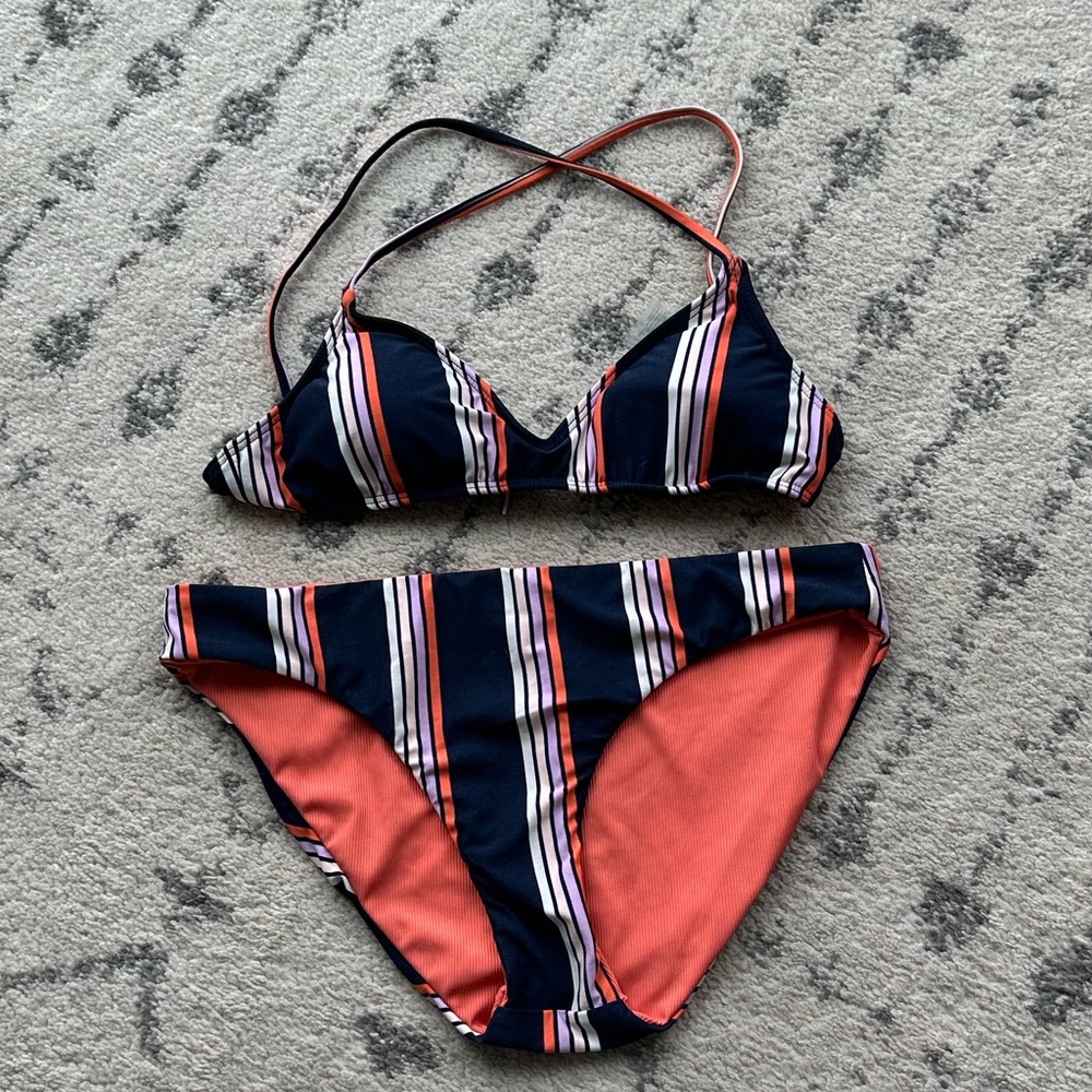 Carve Designs reversible two piece size XS top and S bottoms